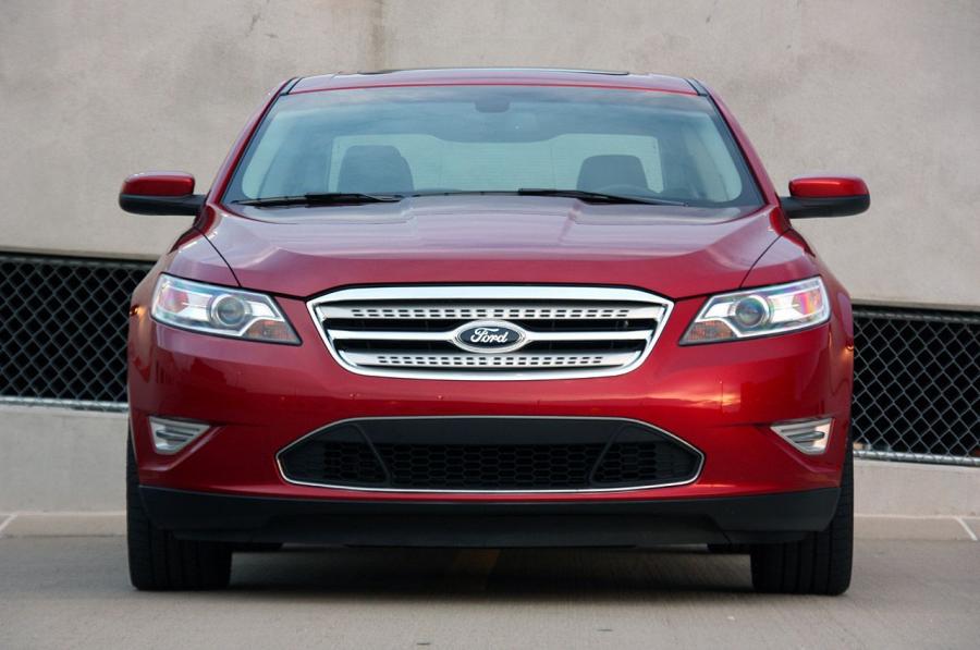  Ford Taurus SHO 2010 года  (фото 23 из 248)